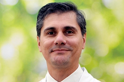 Dr.Gonzalo_Gacitua_398x263_07112019