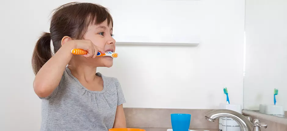 Una correcta salud bucal en niños es fundamental