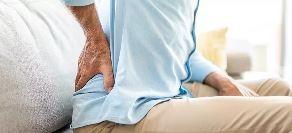 9 consejos para cuidar la espalda en cuarentena_940x430